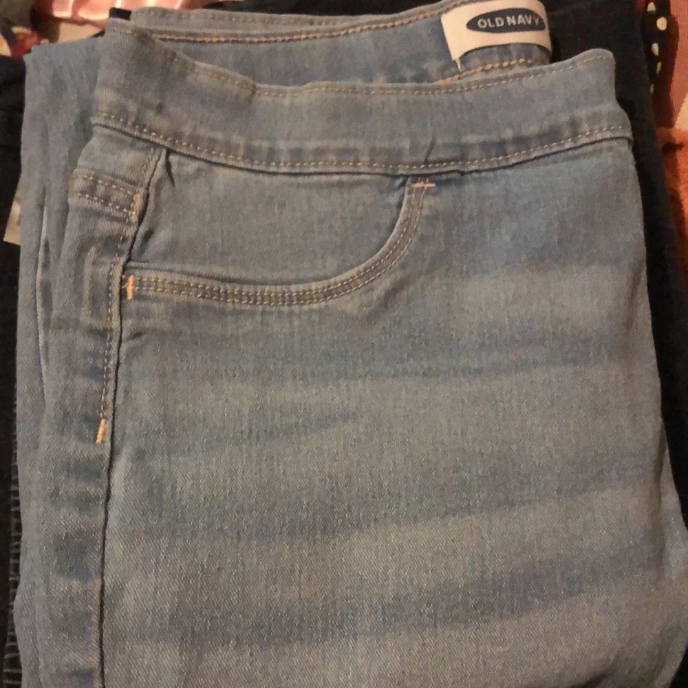 Old Navy Skinny Crop jeans XXL (16) never worn color is pic 5